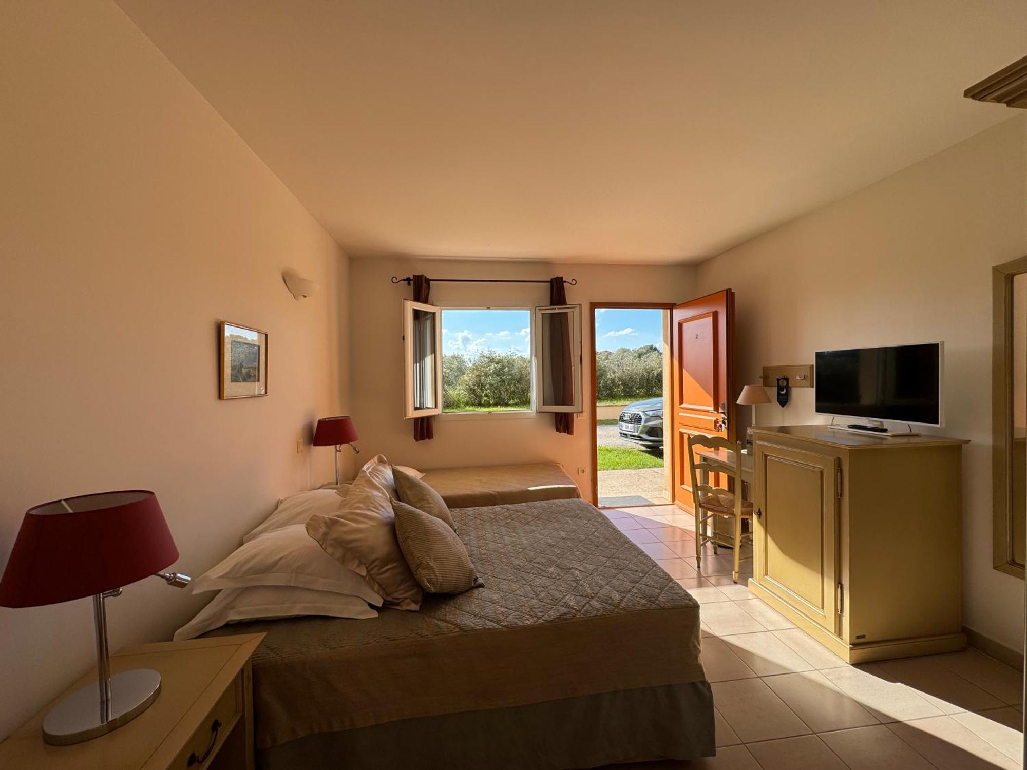 Hotel Terriciae Aux Portes De Les Alpilles