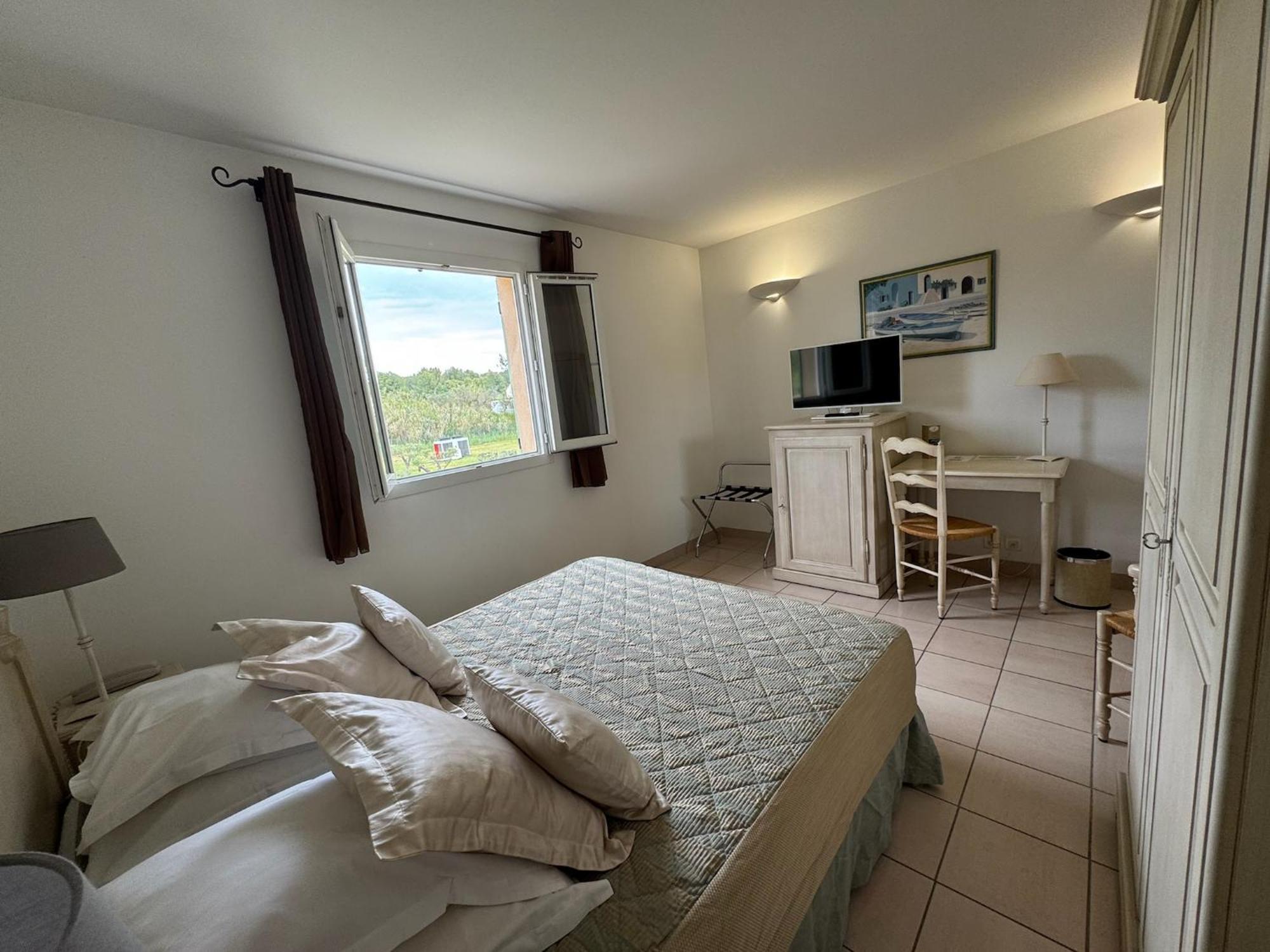 Terriciae Aux Portes De Les Alpilles Hotel